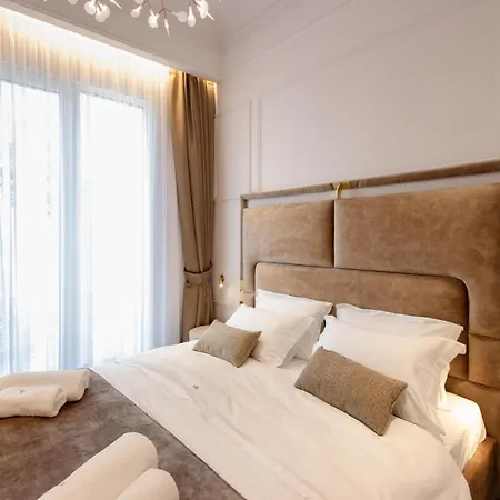 The Crown Boutique & Hotel 4*
