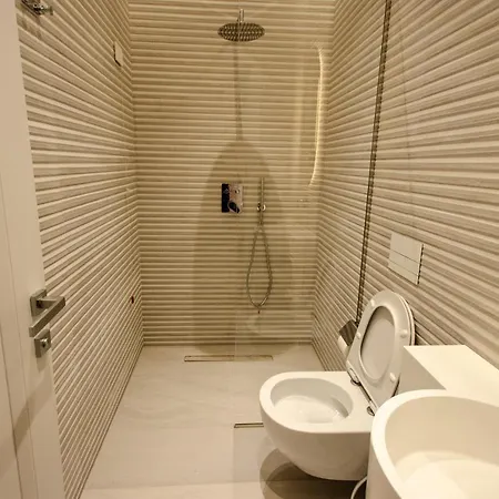 The Crown Boutique & Hotel 4*