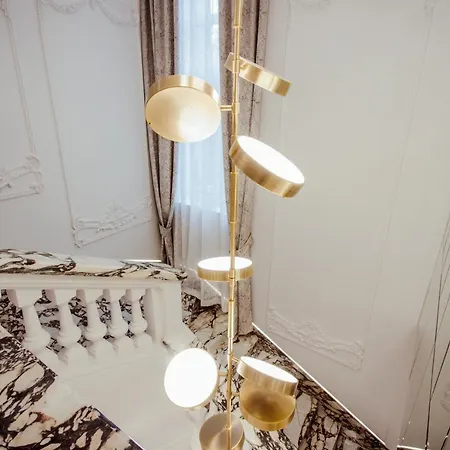 The Crown Boutique & Tirana