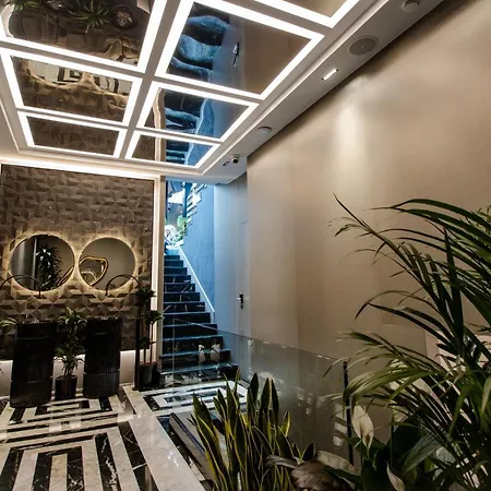 The Crown Boutique & Tirana