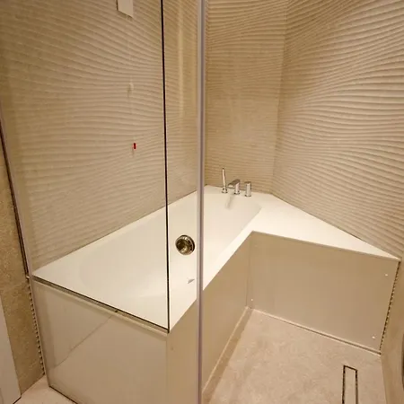 The Crown Boutique & Tirana