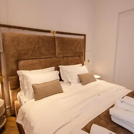 The Crown Boutique & Hotel