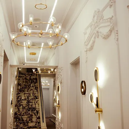 The Crown Boutique & Hotel Tirana