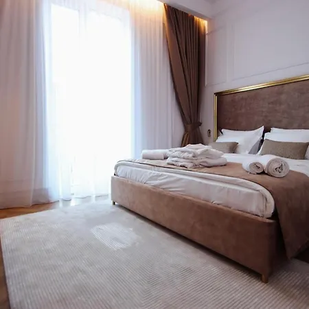 The Crown Boutique & Hotel 4*