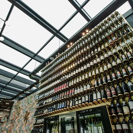 The Crown Boutique & 酒店 4*