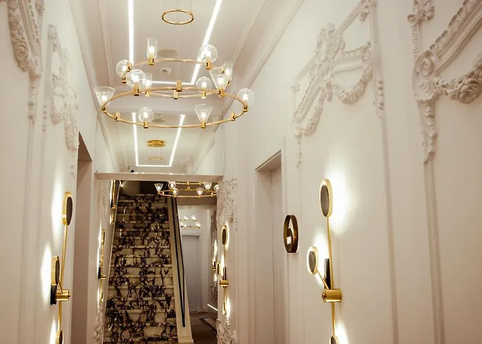 The Crown Boutique & Hotel Tirana