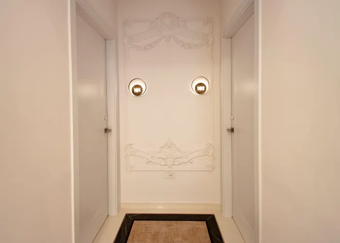 The Crown Boutique & Hotel