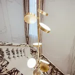 The Crown Boutique & Τίρανα