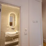 Ξενοδοχείο The Crown Boutique & 4*