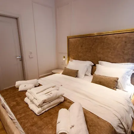 The Crown Boutique & Hotel