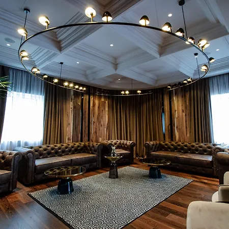 The Crown Boutique & Hotel 4*