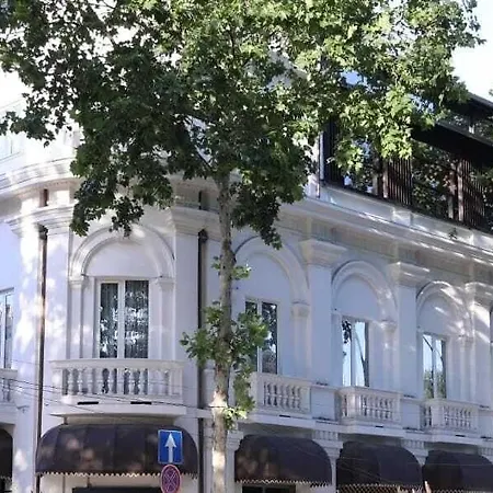 The Crown Boutique & Tirana