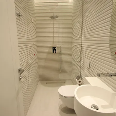 The Crown Boutique & Hotel Tirana