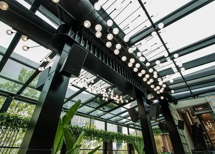 Szálloda The Crown Boutique & Tirana